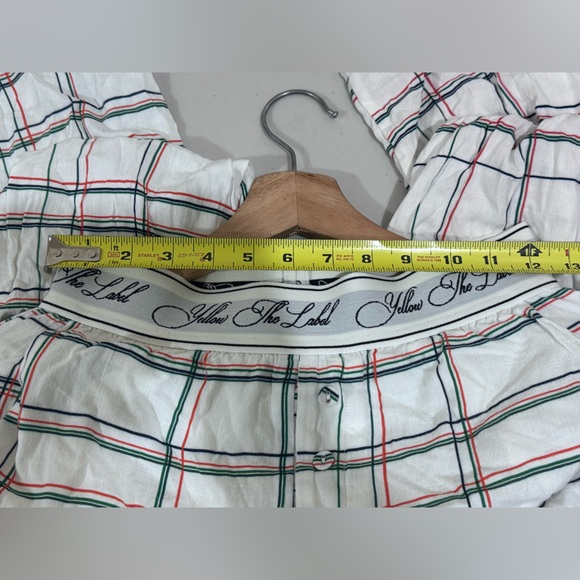 YLLW Chic Plaid Women's Trousers in White and Black - Picture 6 of 7